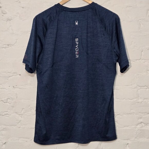 Medium Spyder Rash Guard, SPF 30+, Comfortable, Swim/Workout/Casual - Picture 3 of 6